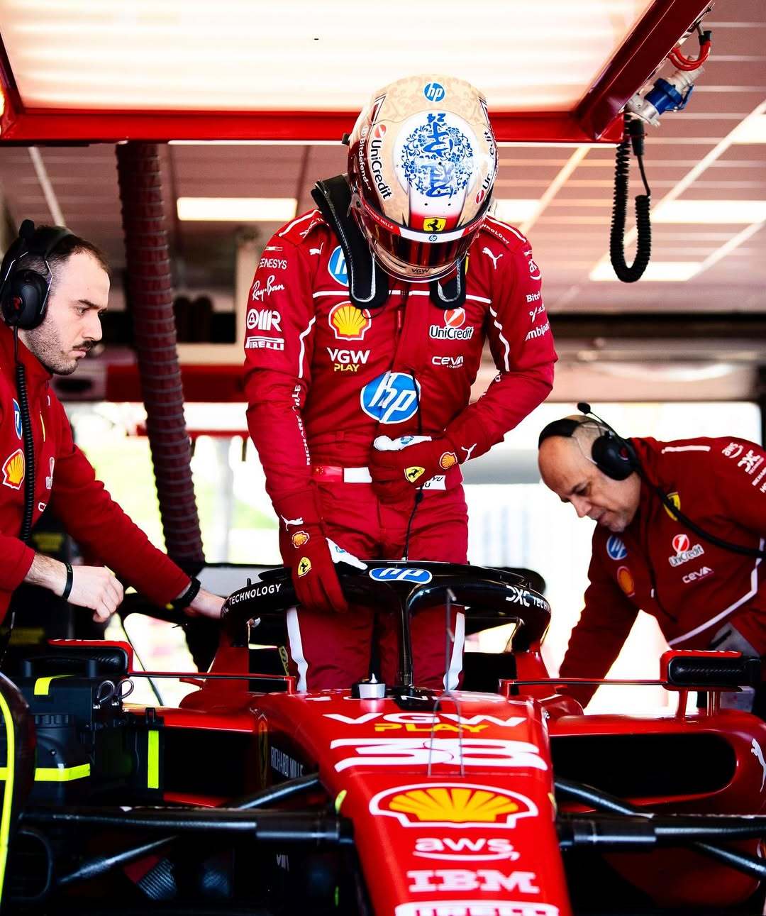 迈凯伦鏖战哈斯车队，周冠宇关键制胜