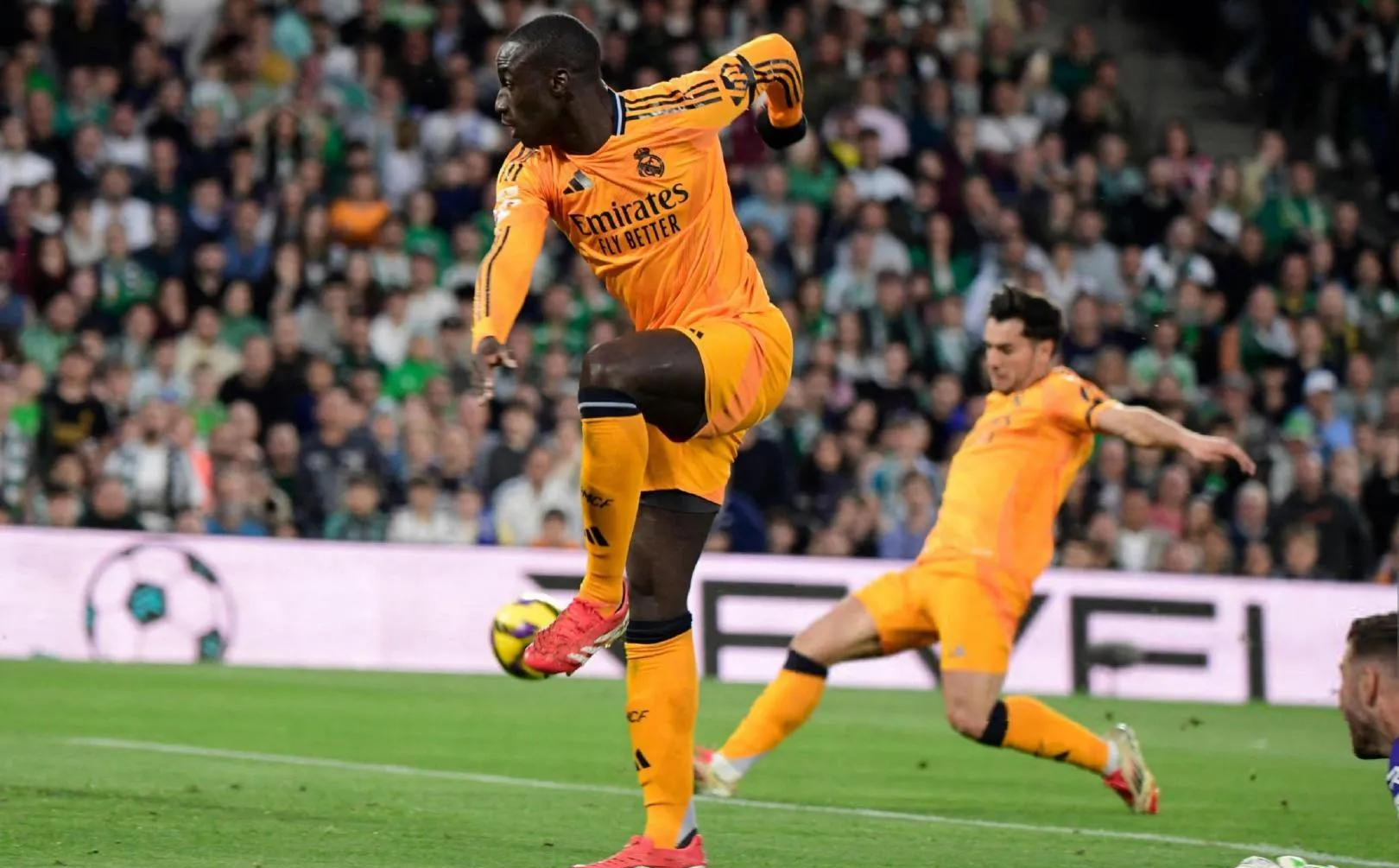 塞维利亚险胜德国，迪马利亚刷新纪录