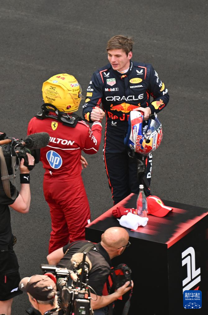 威廉姆斯碾压红牛车队,皮亚斯特里状态火热 威廉姆斯碾压红牛车队,皮亚斯特里状态火热