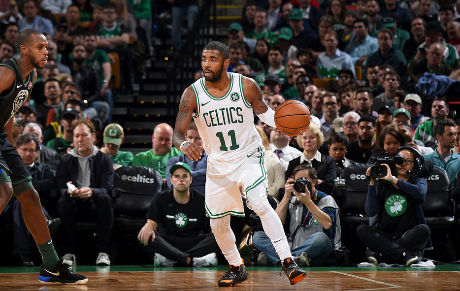 天津队险胜广东队，字母哥统治全场