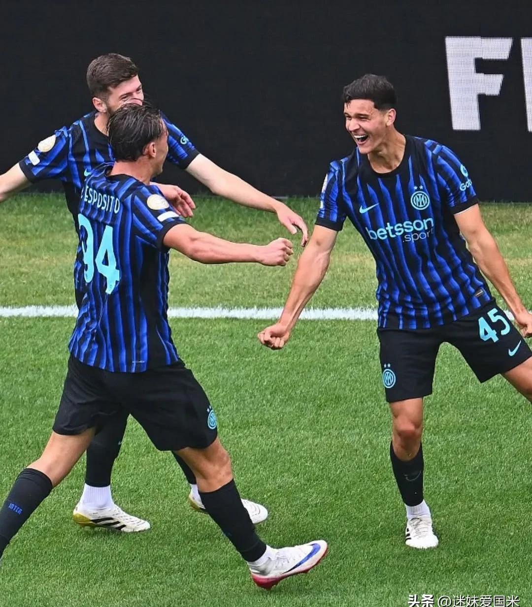 AC米兰逆转国际米兰,法比尼奥高光表现 AC米兰逆转国际米兰,法比尼奥高光表现