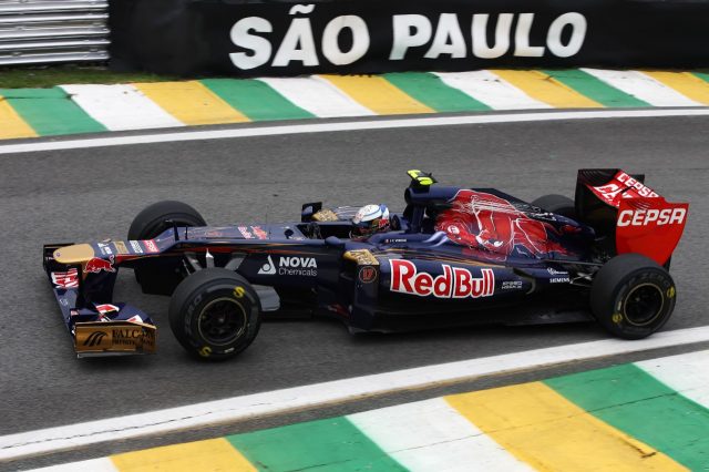 红牛车队轻取索伯车队,拉塞尔高光表现 红牛车队轻取索伯车队,拉塞尔高光表现