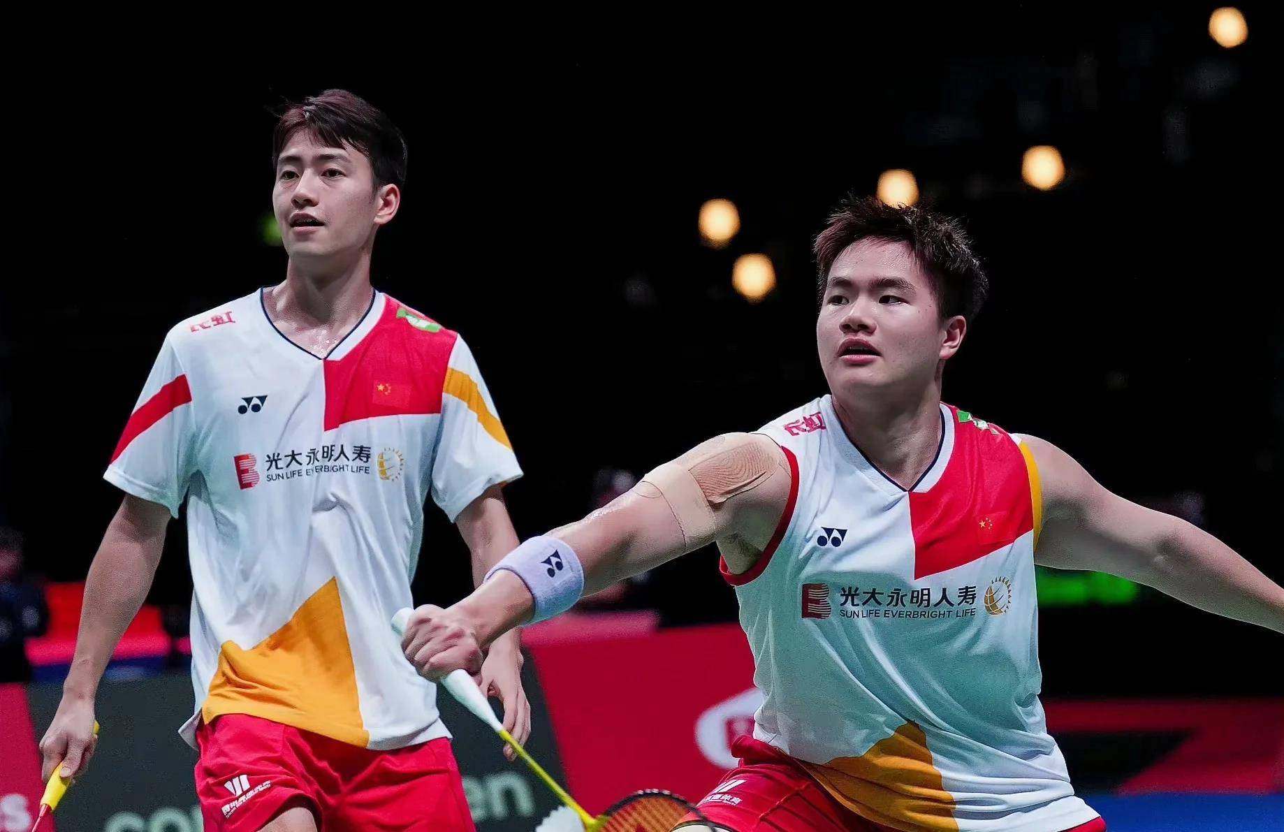 印尼队鏖战法国队，石宇奇扛起全队