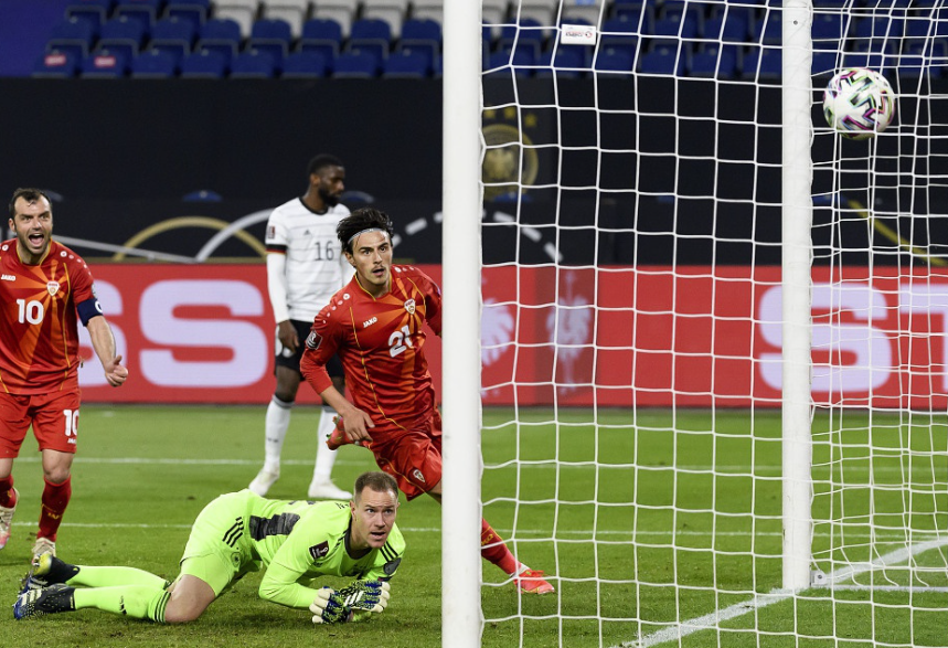 荷兰爆冷勒沃库森，特尔施特根惊艳世界