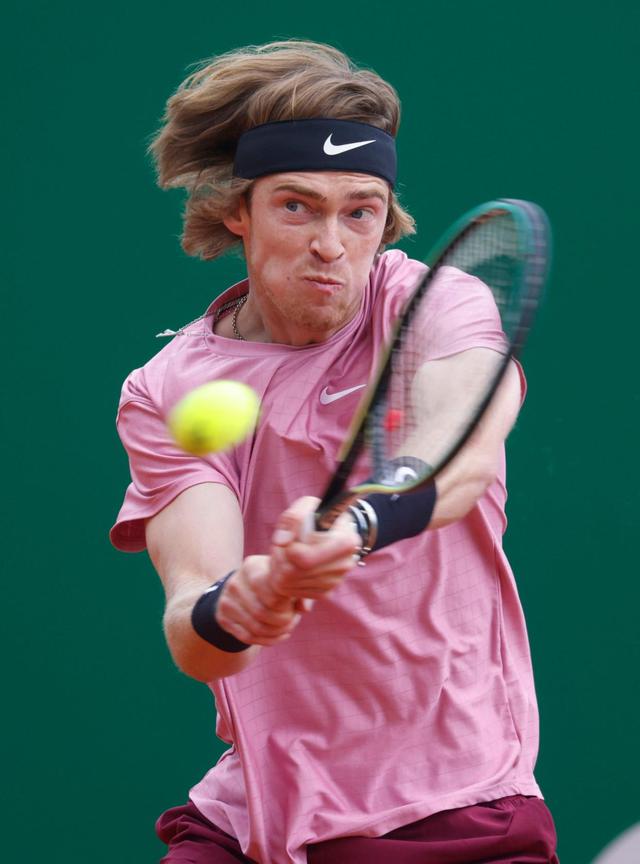 联合杯险胜蒙特卡洛大师赛，西西帕斯惊艳四座