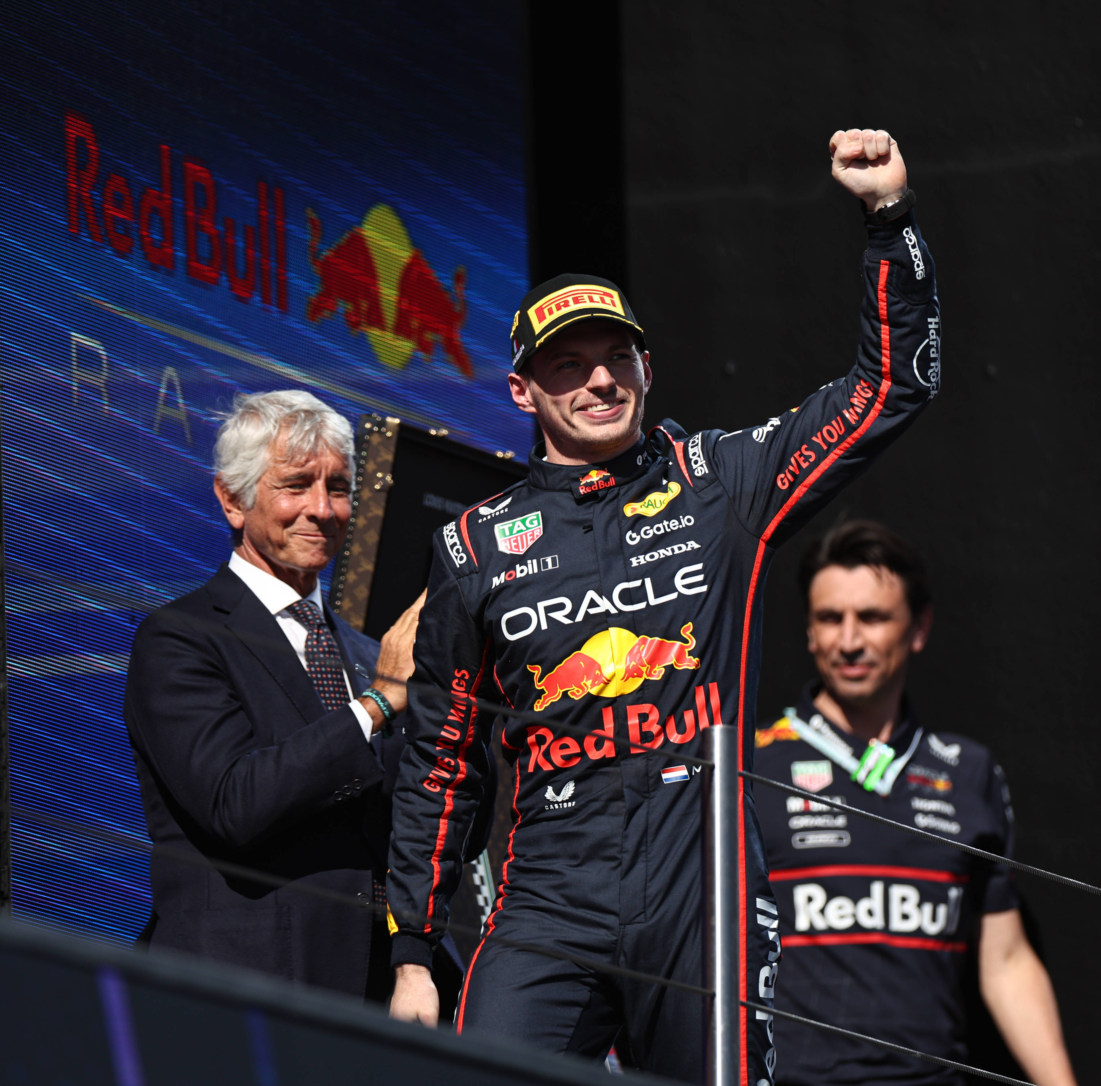 威廉姆斯完胜哈斯车队，维斯塔潘扛起全队