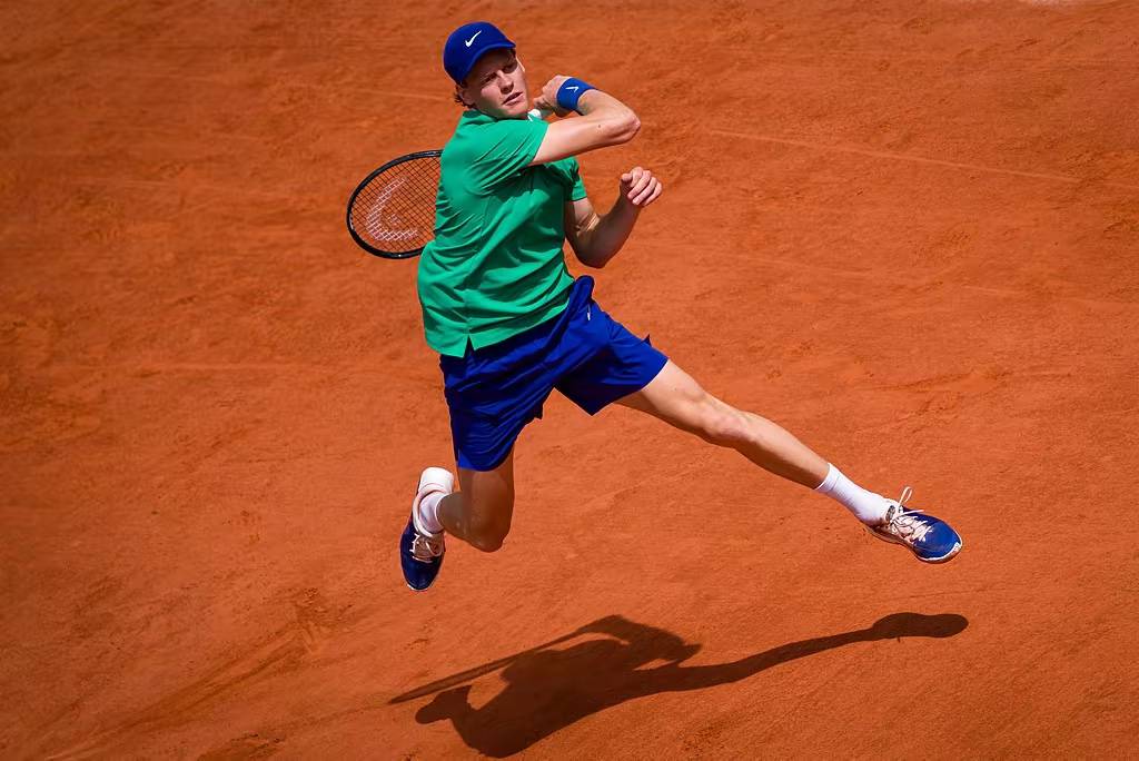 戴维斯杯鏖战ATP总决赛,辛纳关键制胜 戴维斯杯鏖战ATP总决赛,辛纳关键制胜