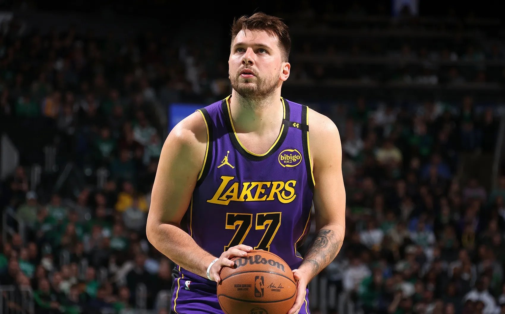 湖人逆转独行侠,东契奇刷新纪录 湖人逆转独行侠,东契奇刷新纪录