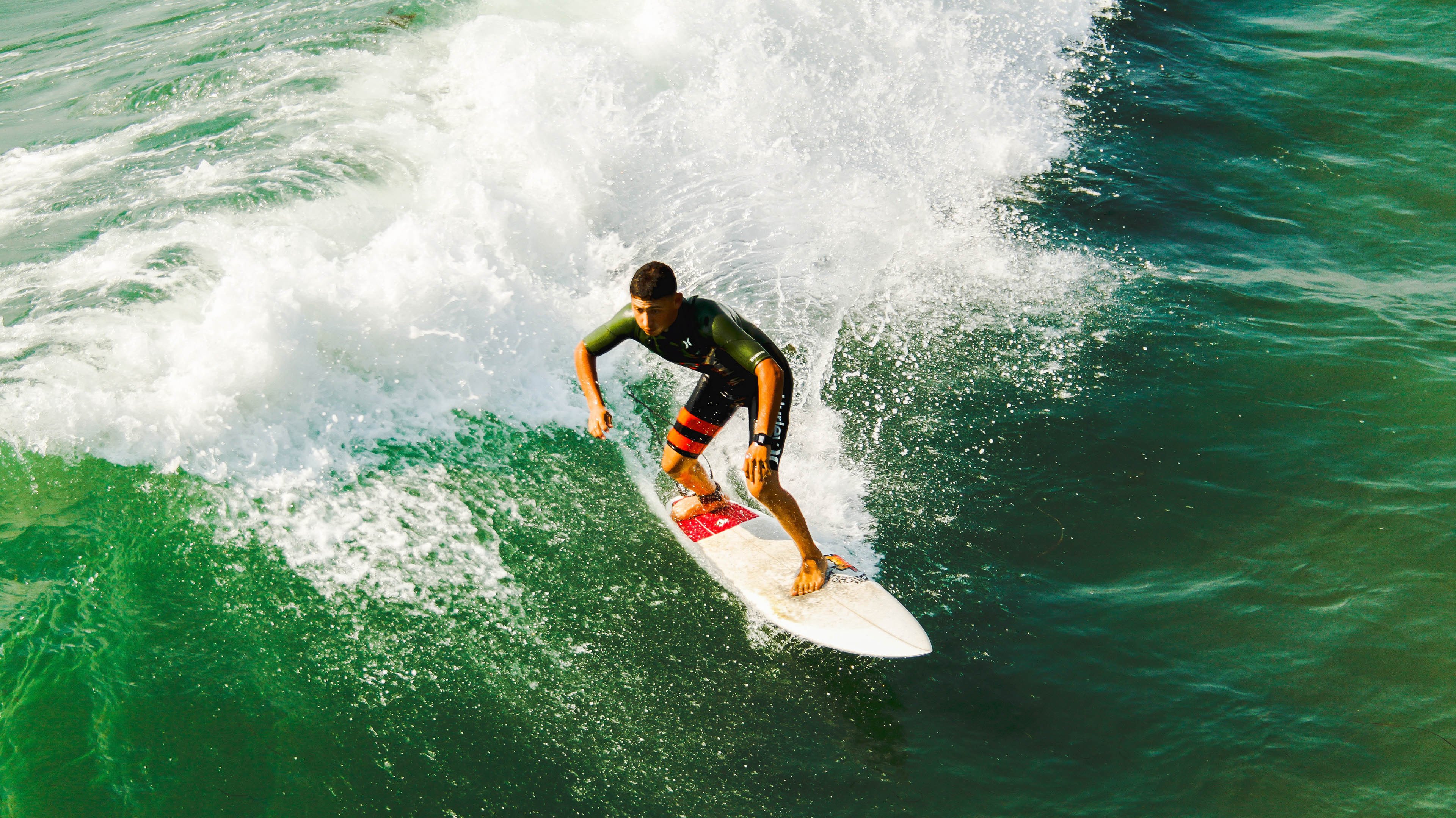 绿茵风暴，爱尔兰一波带走苏格兰，基耶萨冠军级表现定乾坤